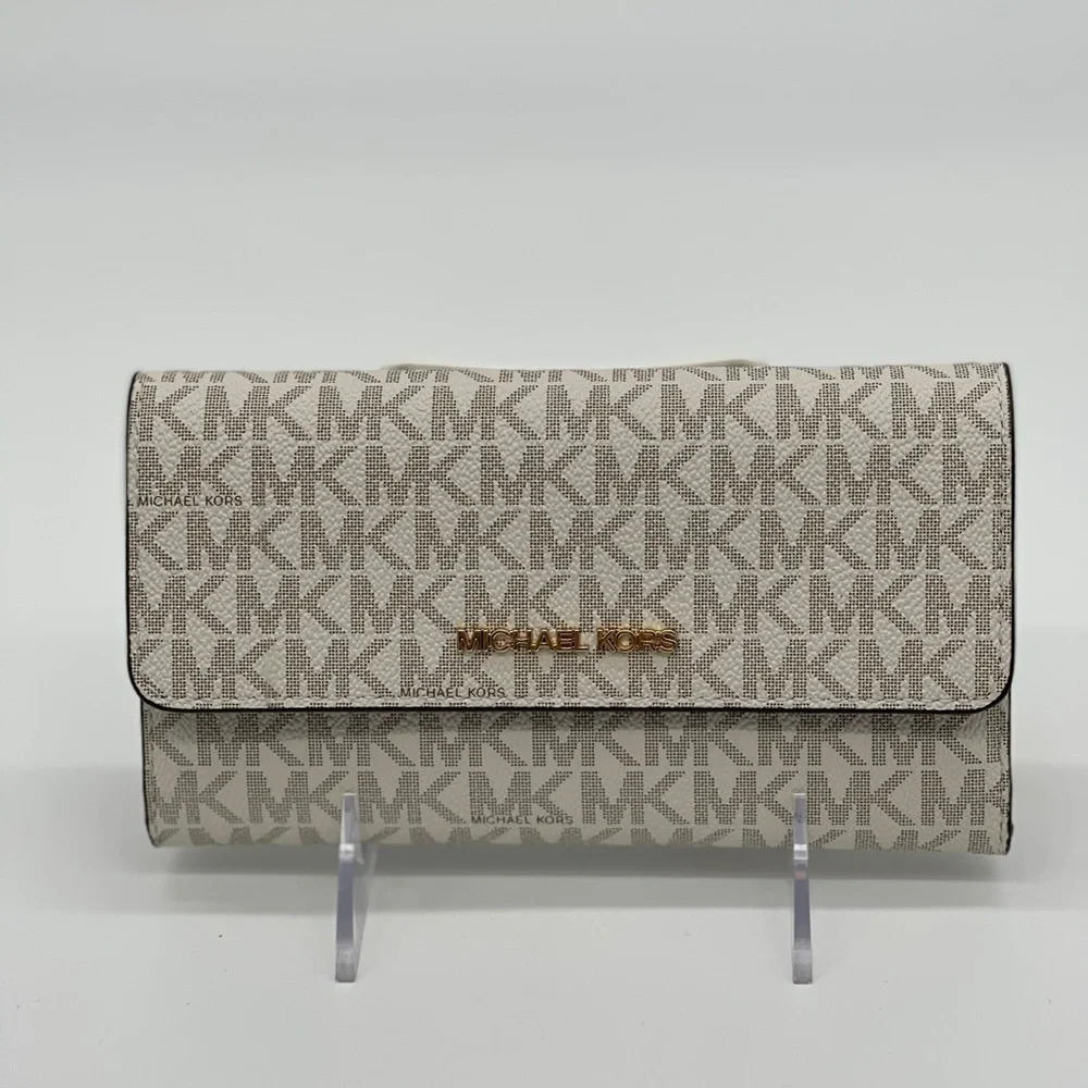 Michael Kors JST LG Trifold Vanilla Wallet - Picture 2 of 9